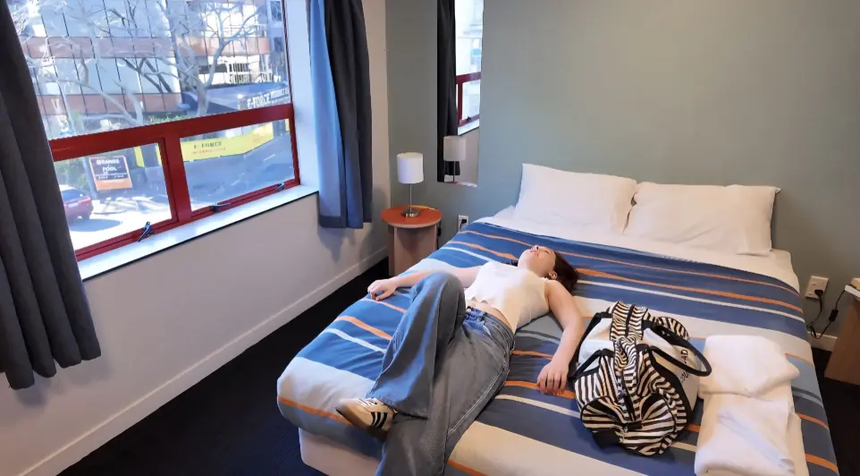 Single shared room Auckland CBD hostel
